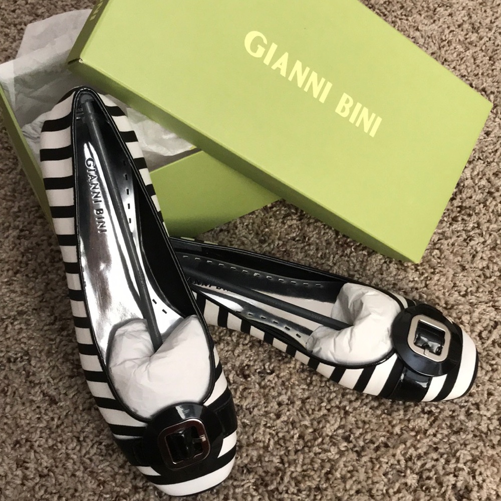 NIB Gianni Bini Flats